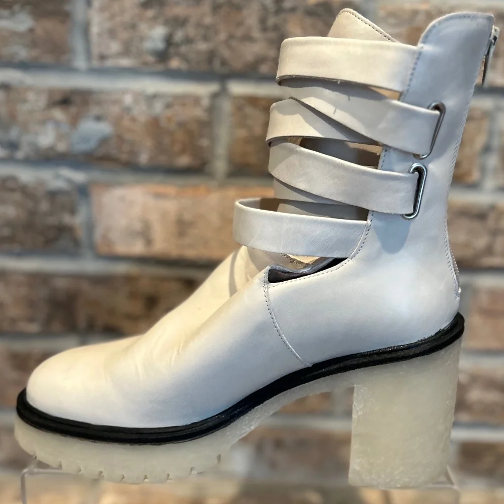 FPB2– Free People Cream Heeled Boots - Picture 3 of 8